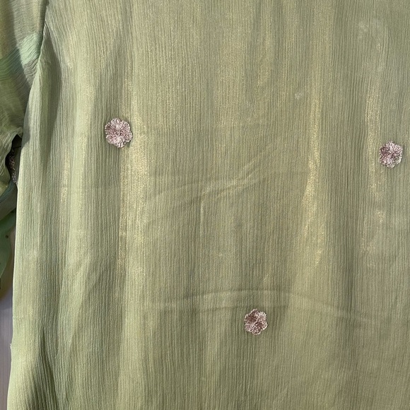 Selling this beautiful party wedding or eid wear - Picture 5 of 7